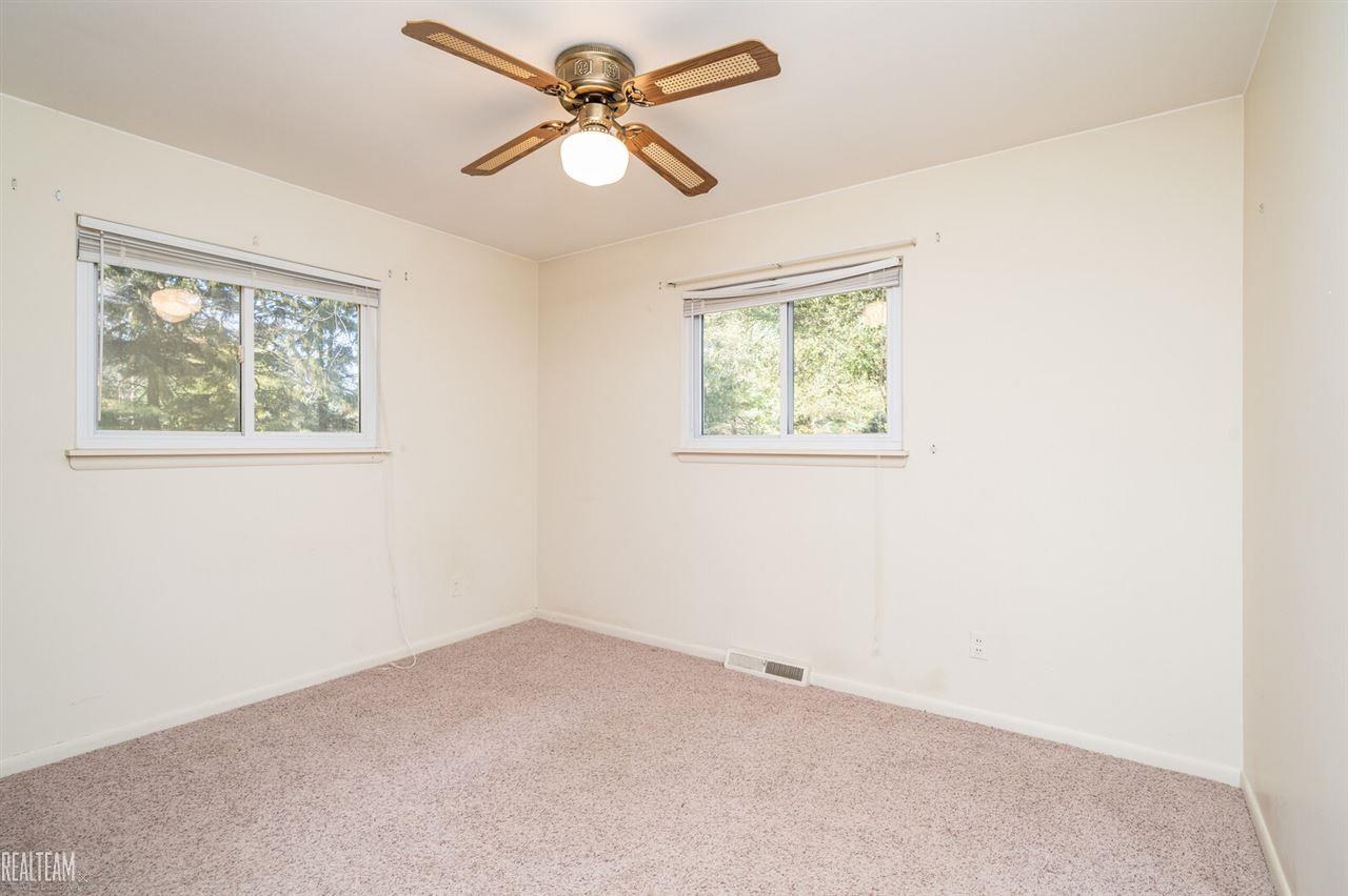 8680 Crosby Lake Road Clarkston, MI 48346 - Photo 14 of 31 50027912-13.JPG