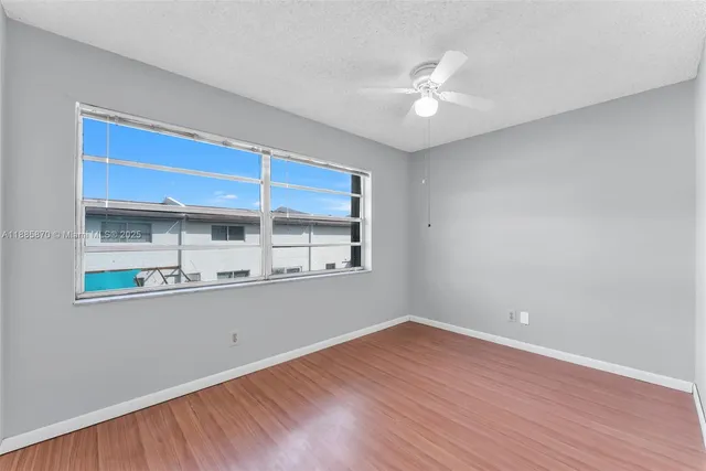 a view of an outdoor space