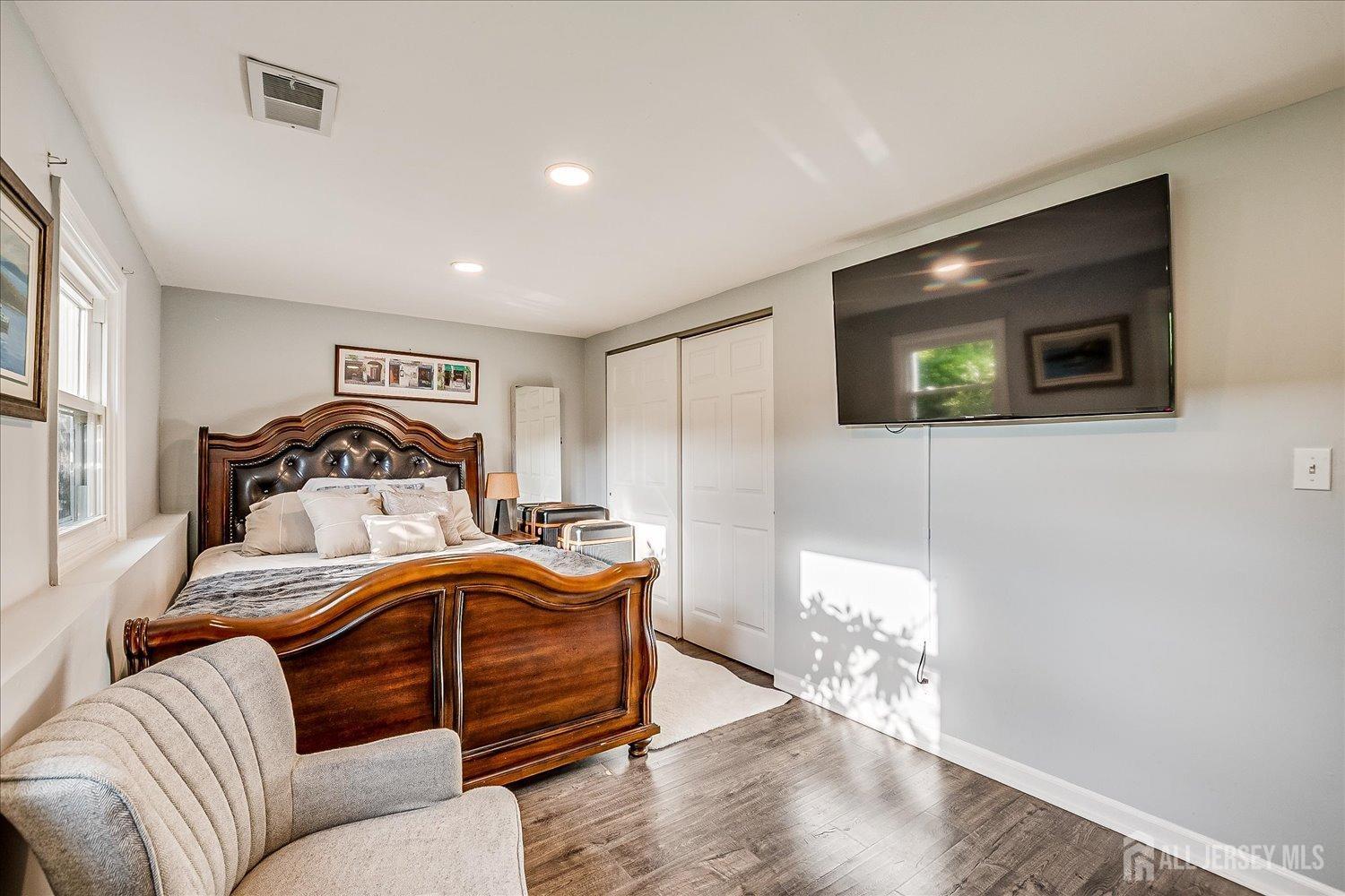 12 Sherry Road East Brunswick, NJ 08816 - Photo 30 of 48 Gallery Image 30