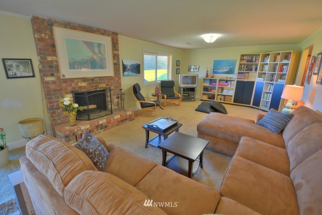 821 H Street Road Lynden, WA 98264 - Photo 12 of 25 Gallery Image 12