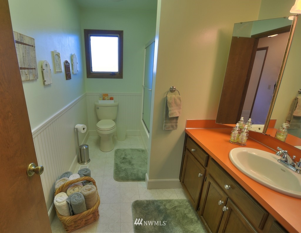 821 H Street Road Lynden, WA 98264 - Photo 19 of 25 Gallery Image 19