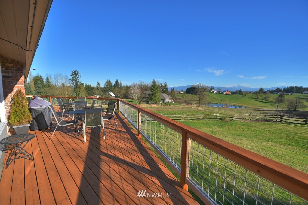 821 H Street Road Lynden, WA 98264 - Photo 4 of 25 Gallery Image 4