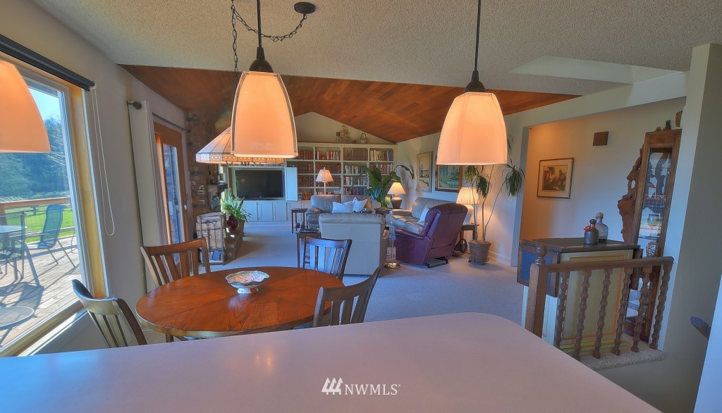 821 H Street Road Lynden, WA 98264 - Photo 6 of 25 Gallery Image 6