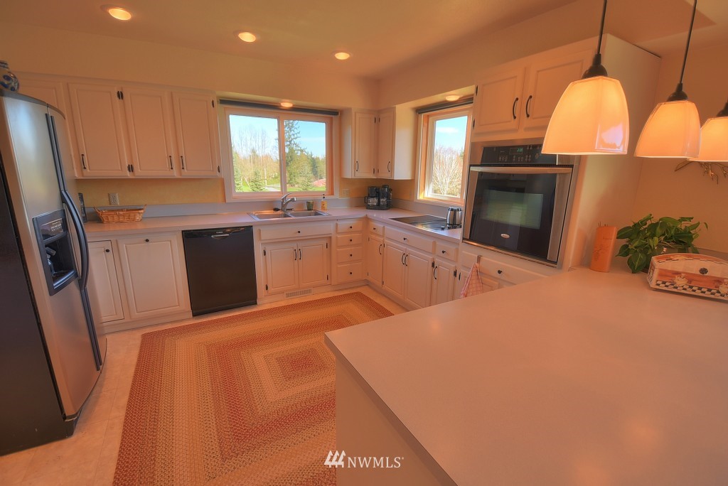 821 H Street Road Lynden, WA 98264 - Photo 7 of 25 Gallery Image 7