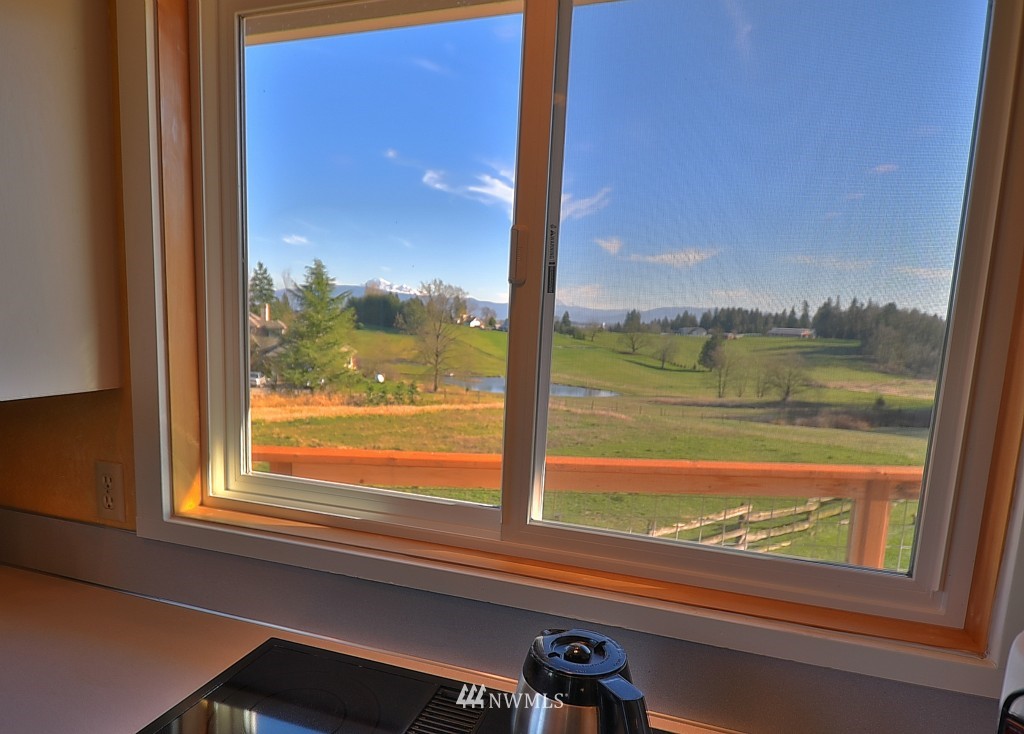 821 H Street Road Lynden, WA 98264 - Photo 8 of 25 Gallery Image 8