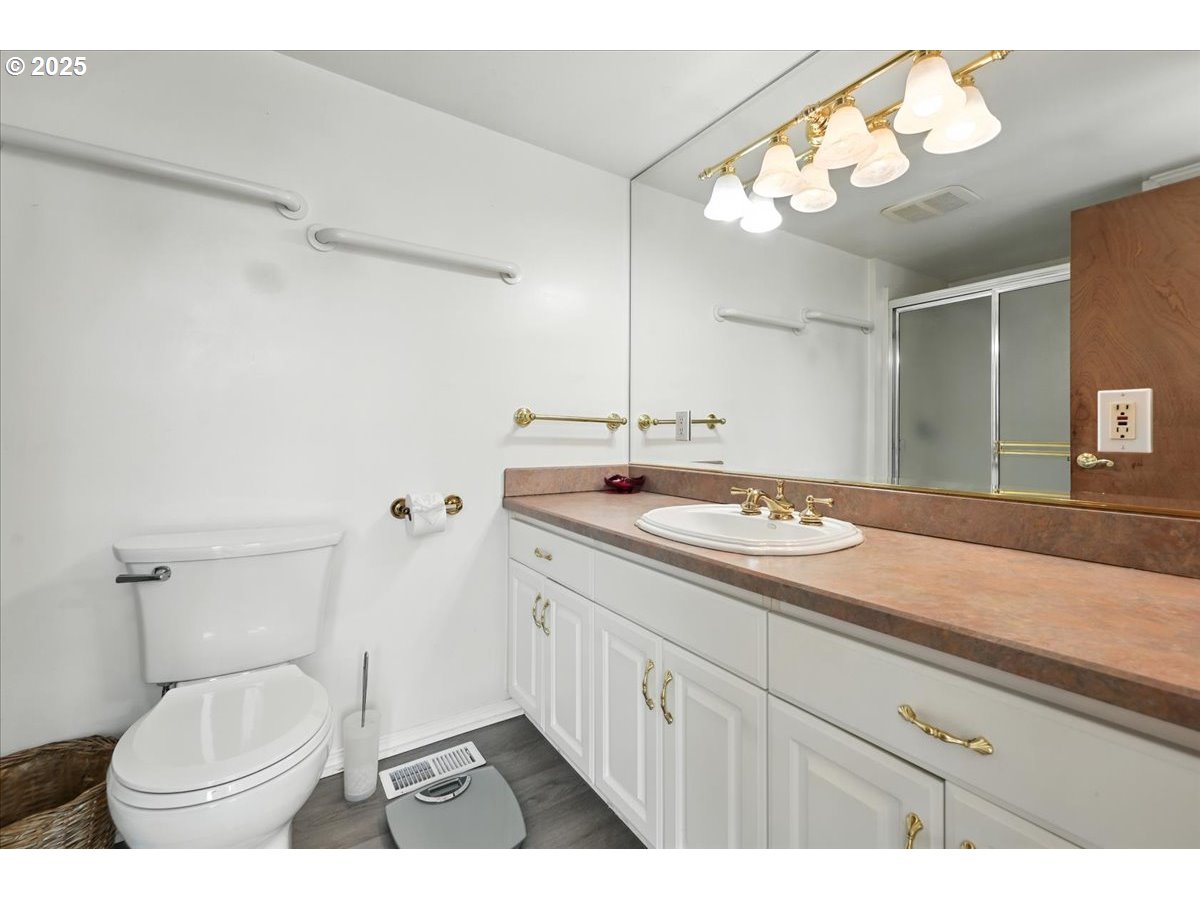 1610 Thompson Road Woodburn, OR 97071 - Photo 23 of 42 Gallery Image 23