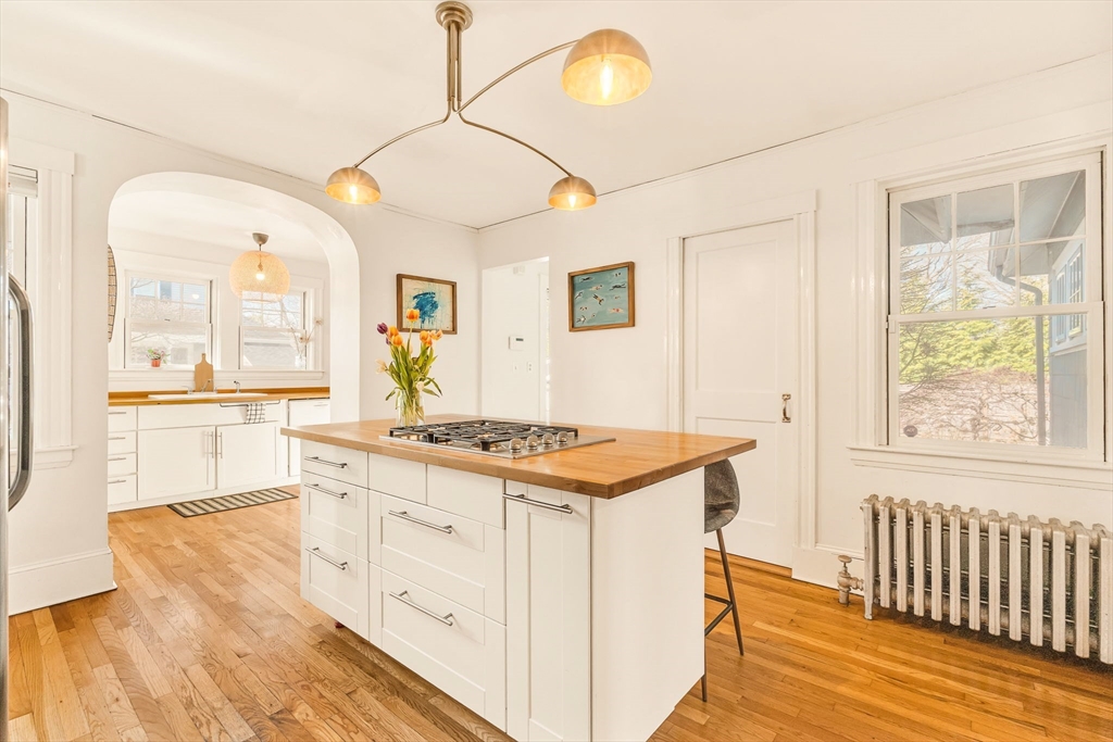 711 Webster Street Needham, MA 02492 - Photo 17 of 38
