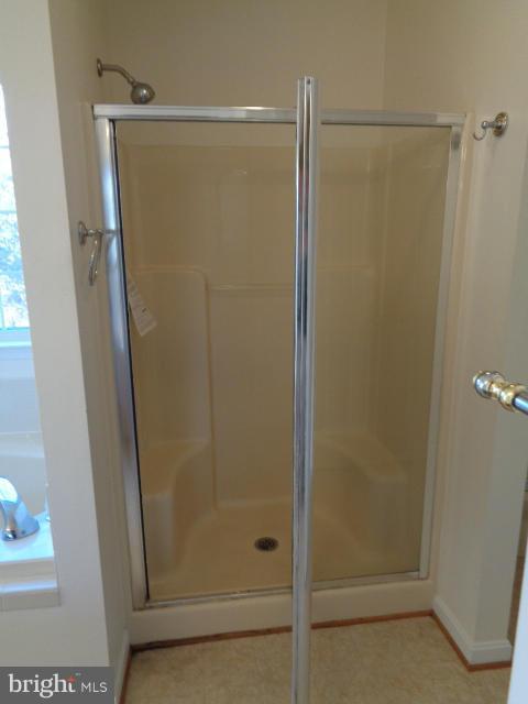 8810 Charm Court Brandywine, MD 20613 - Photo 19 of 21 Bath (Master)