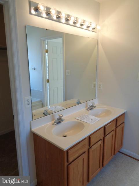 8810 Charm Court Brandywine, MD 20613 - Photo 20 of 21 Bath (Master)