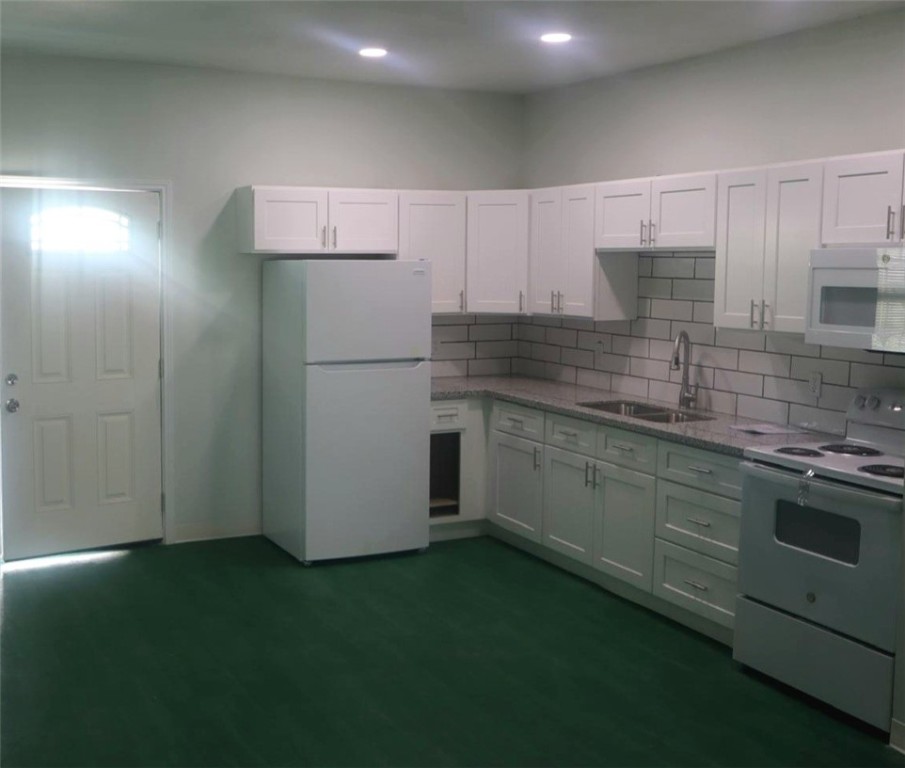 868 Gonzales Street, Unit 8 Robstown, TX 78380 - Photo 2 of 8