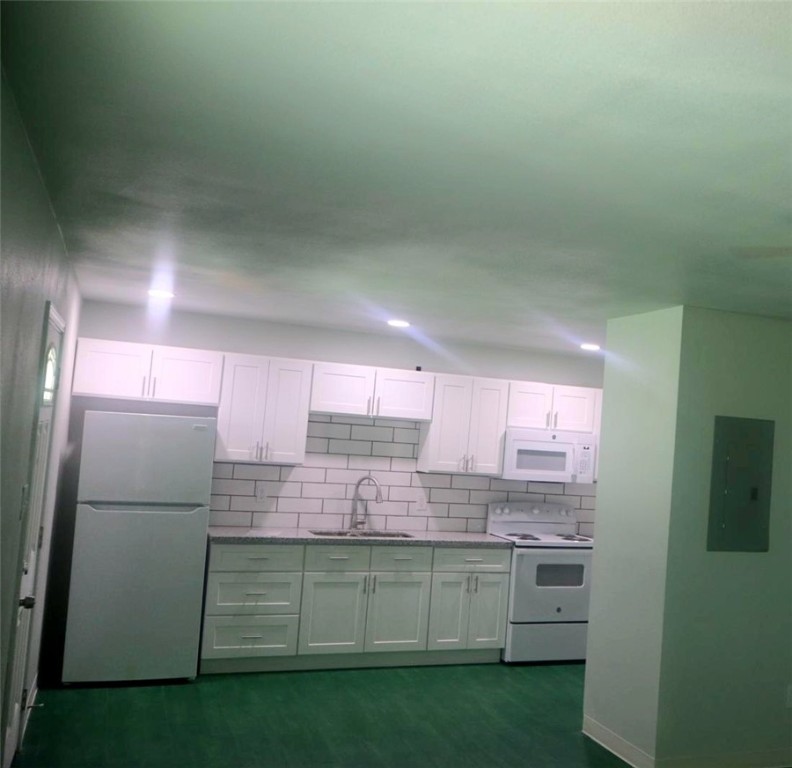 868 Gonzales Street, Unit 8 Robstown, TX 78380 - Photo 3 of 8