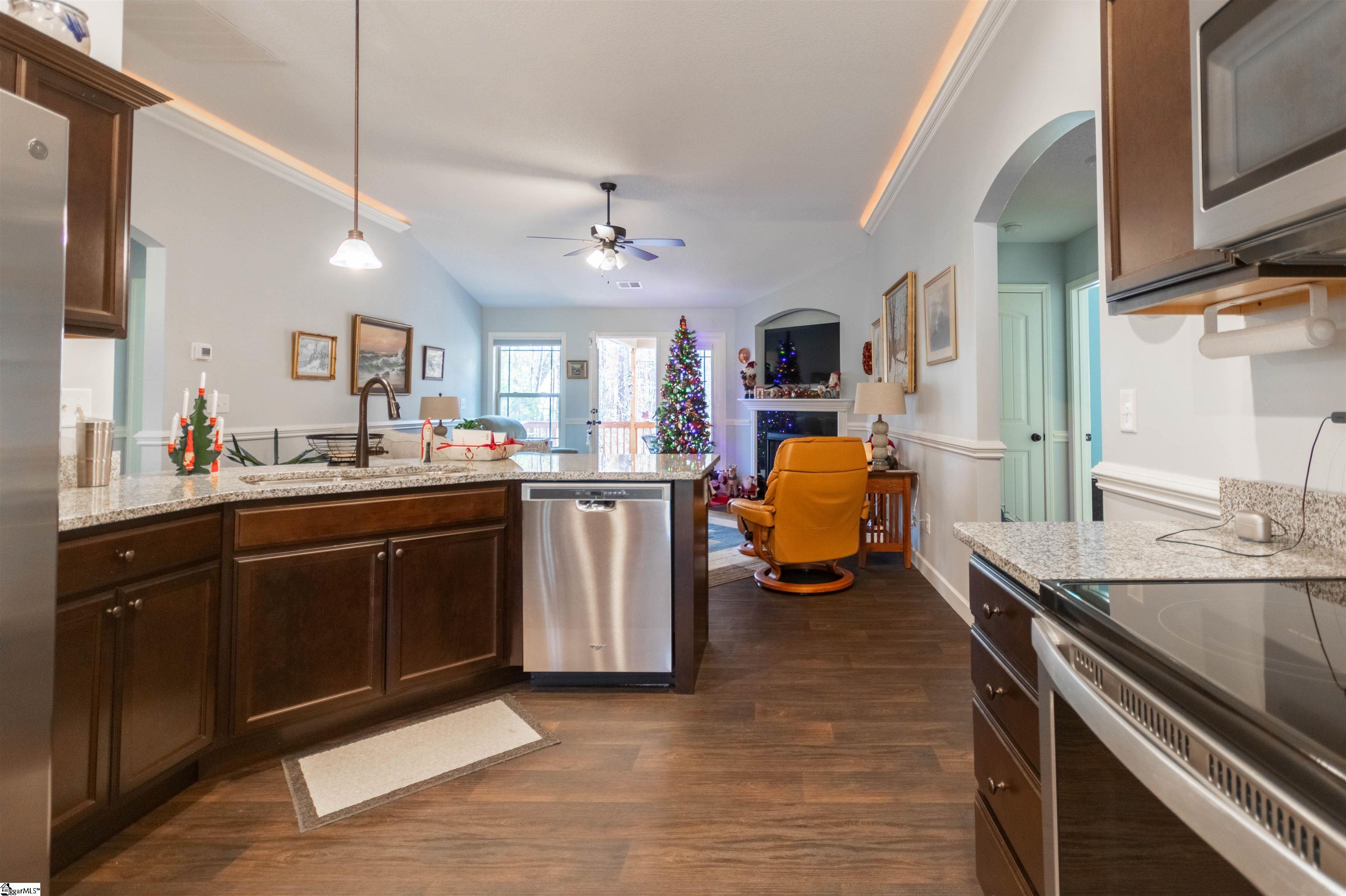2561 Motlow Creek Road Campobello, SC 29322 - Photo 6 of 27