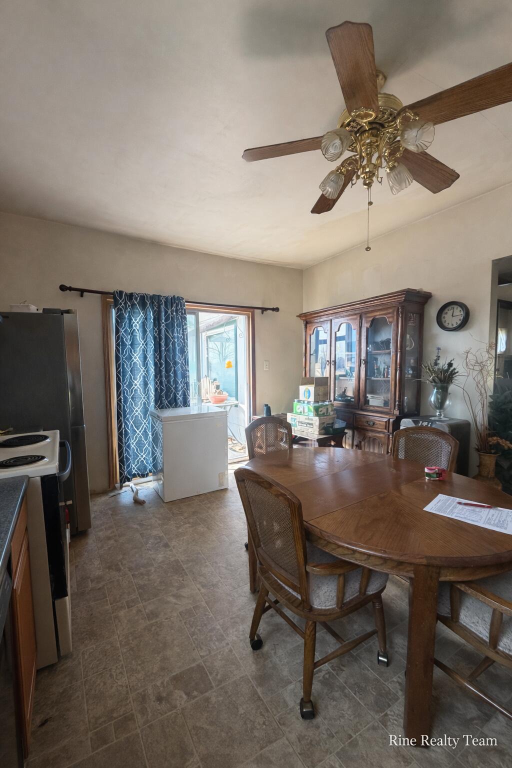 1091 North Benton Center Road Benton Harbor, MI 49022 - Photo 16 of 31 A797ED7D-2A5C-41F9-9B10-4C62448FF817