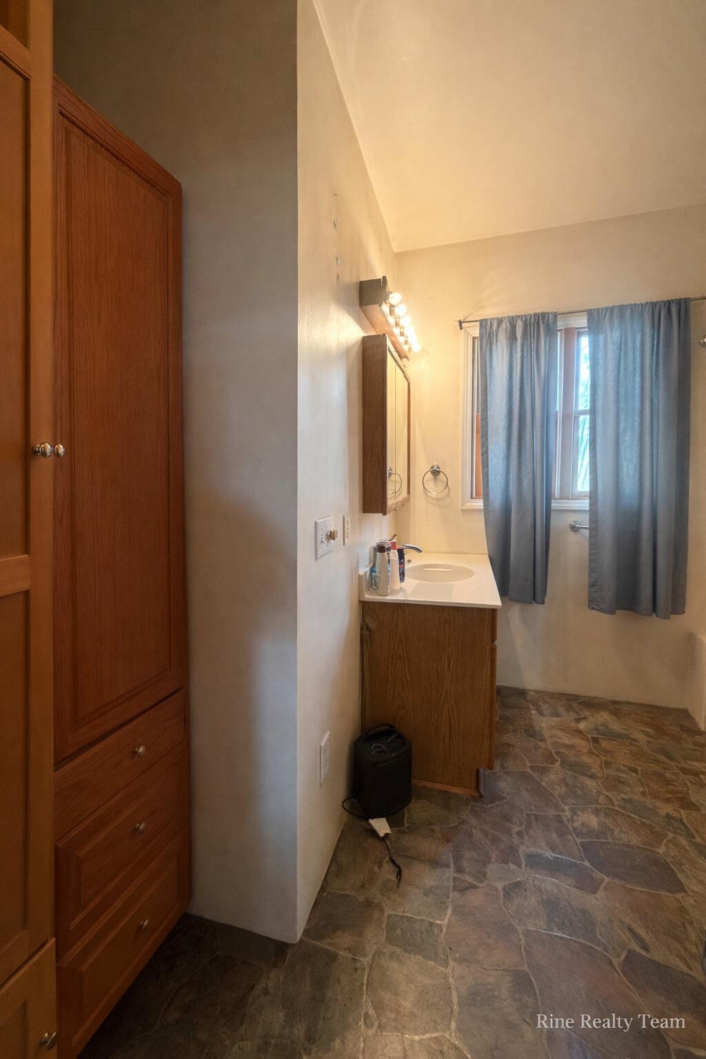 1091 North Benton Center Road Benton Harbor, MI 49022 - Photo 19 of 31 E0D5D389-E002-4AE7-A62D-138E38A0806D