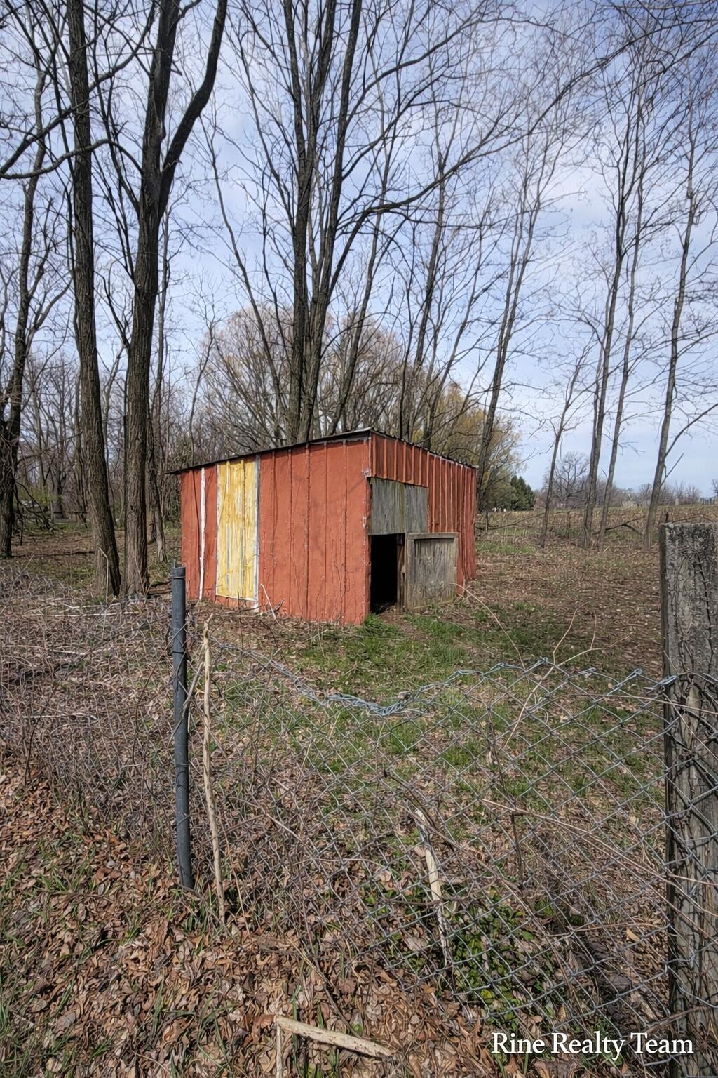 1091 North Benton Center Road Benton Harbor, MI 49022 - Photo 27 of 31 43D1E29B-D020-45D2-8897-CBC259027E97