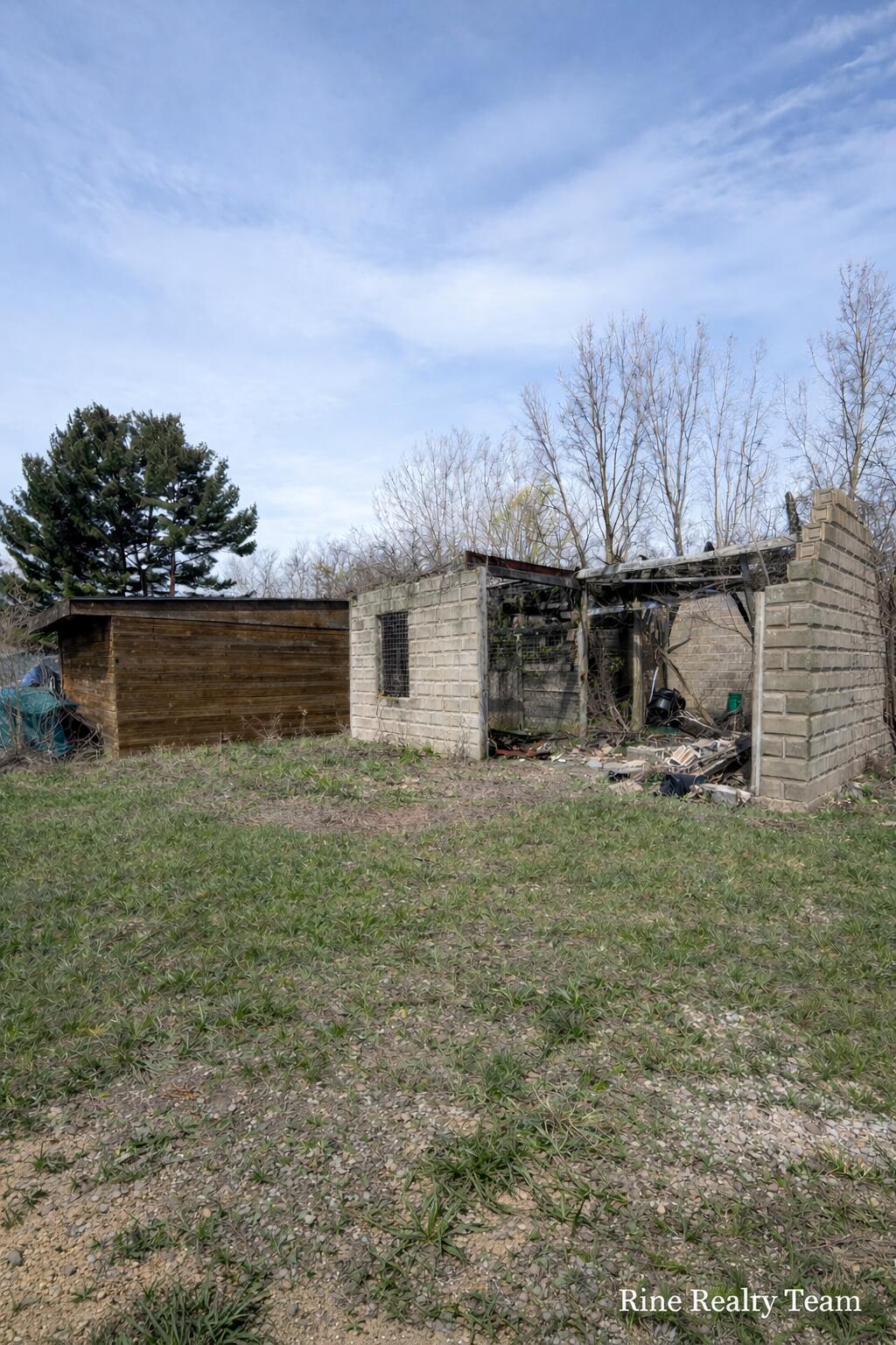 1091 North Benton Center Road Benton Harbor, MI 49022 - Photo 30 of 31 422B273B-913B-4DE8-B8FC-1B319415187B