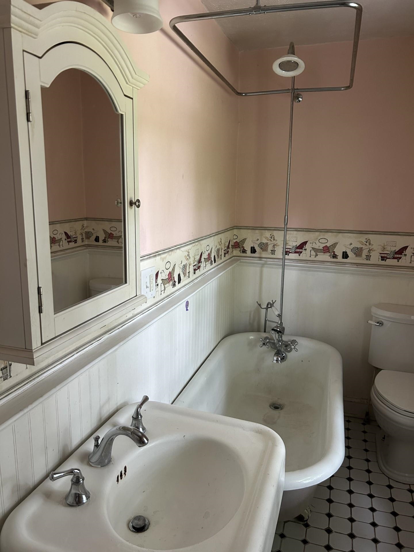 29 Tye River Turnpike Raphine, VA 24472 - Photo 14 of 17 a bathroom with a sink and mirror