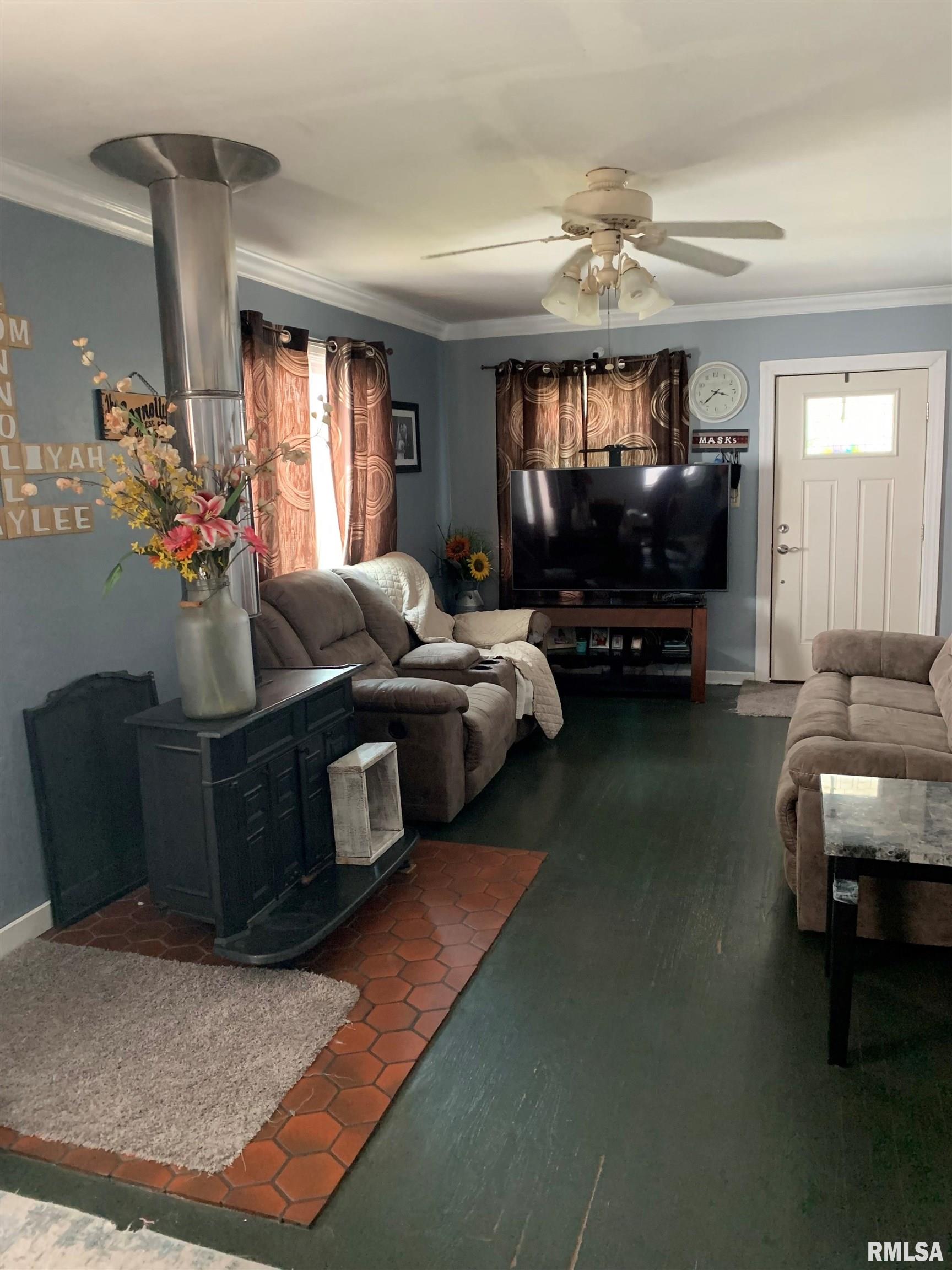 2049 North 21st Street Springfield, IL 62702 - Photo 11 of 17
