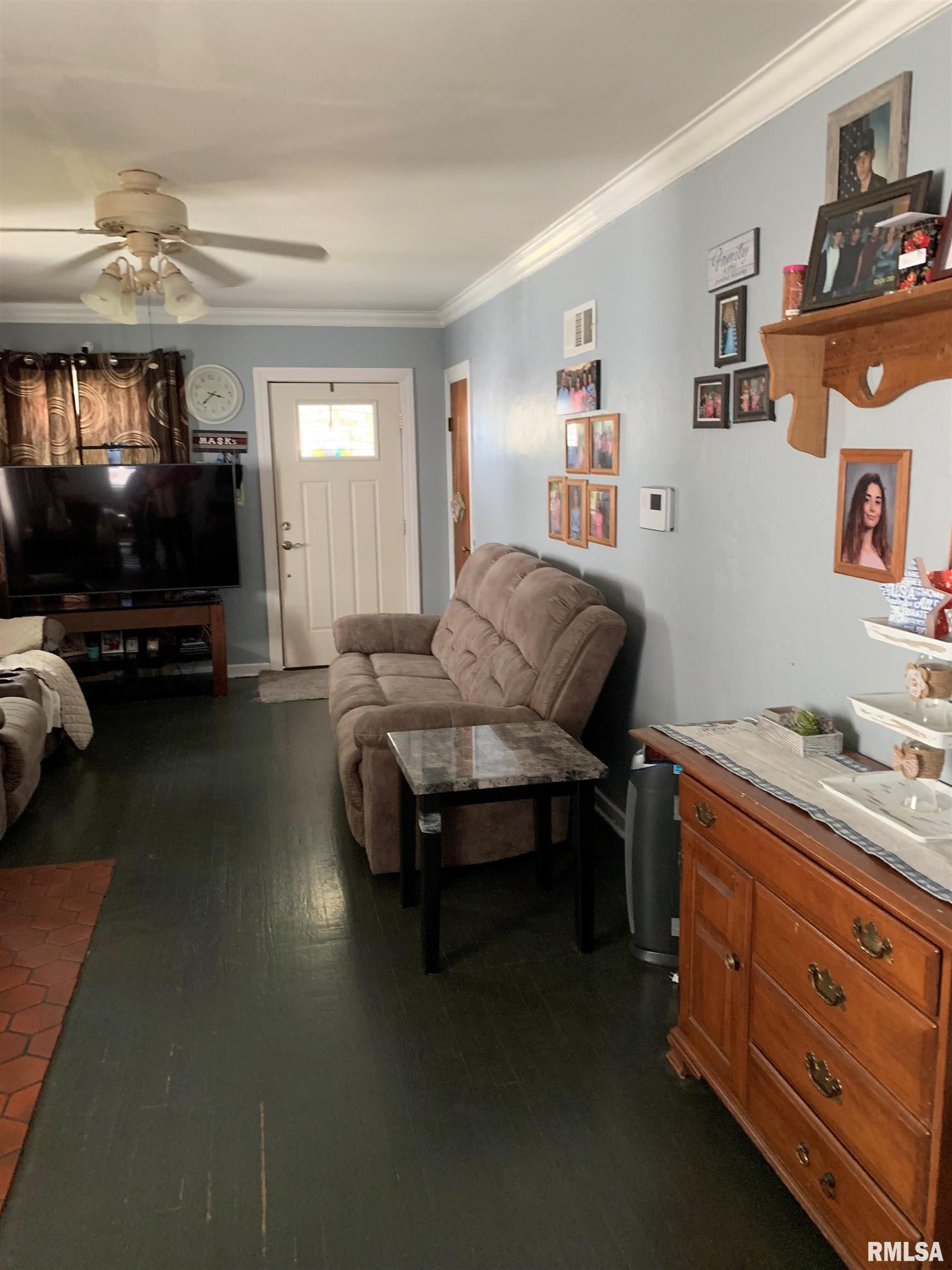 2049 North 21st Street Springfield, IL 62702 - Photo 12 of 17
