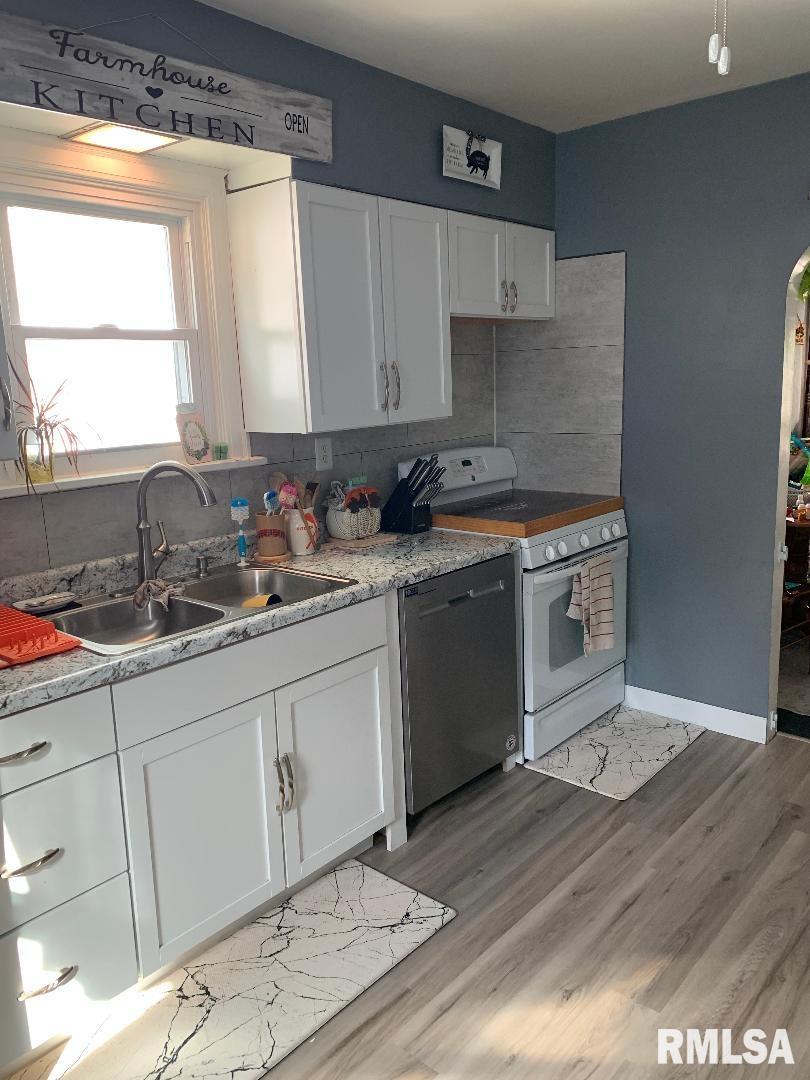 2049 North 21st Street Springfield, IL 62702 - Photo 4 of 17