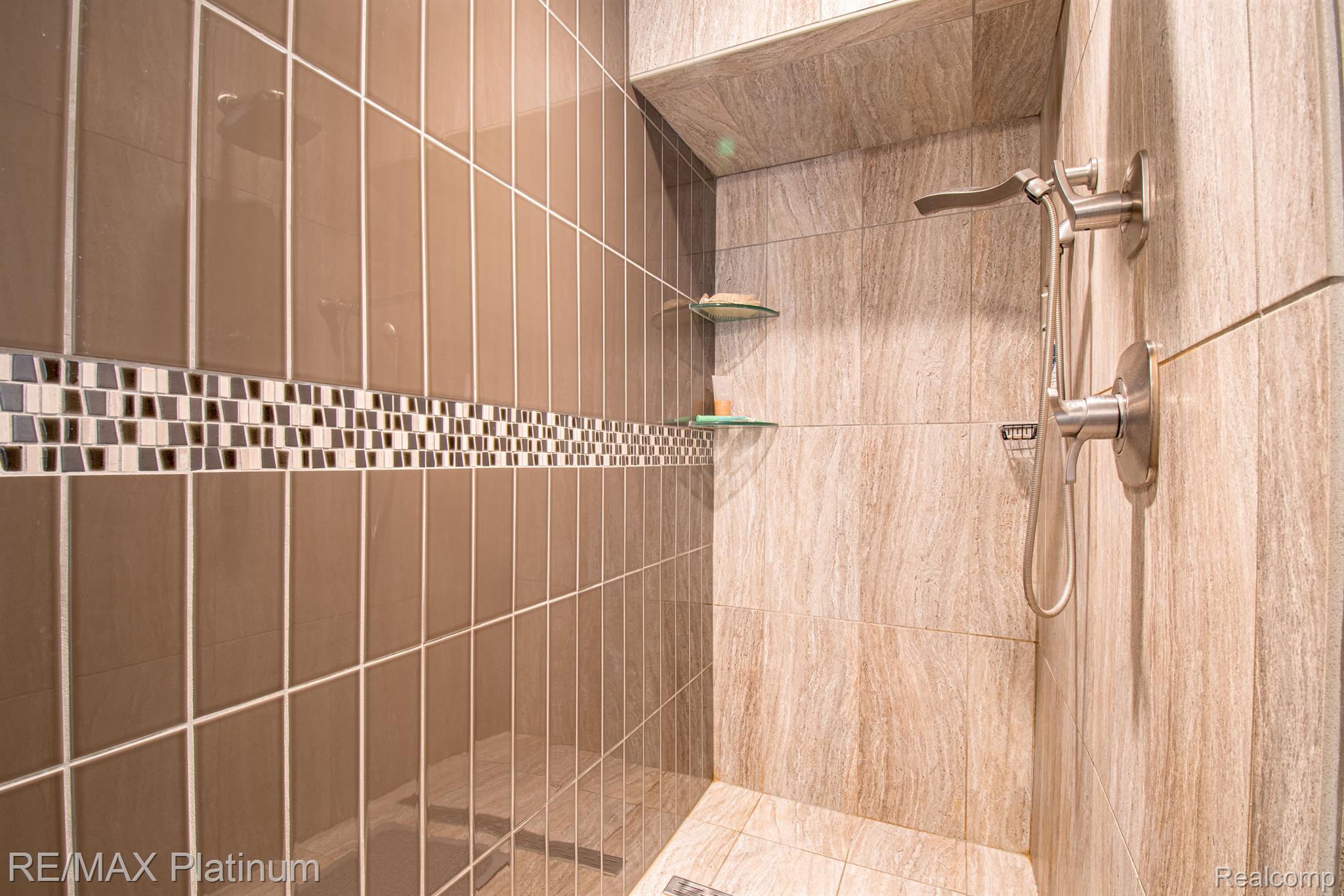 5180 Perry Road Grand Blanc, MI 48439 - Photo 25 of 44 Gallery Image 25