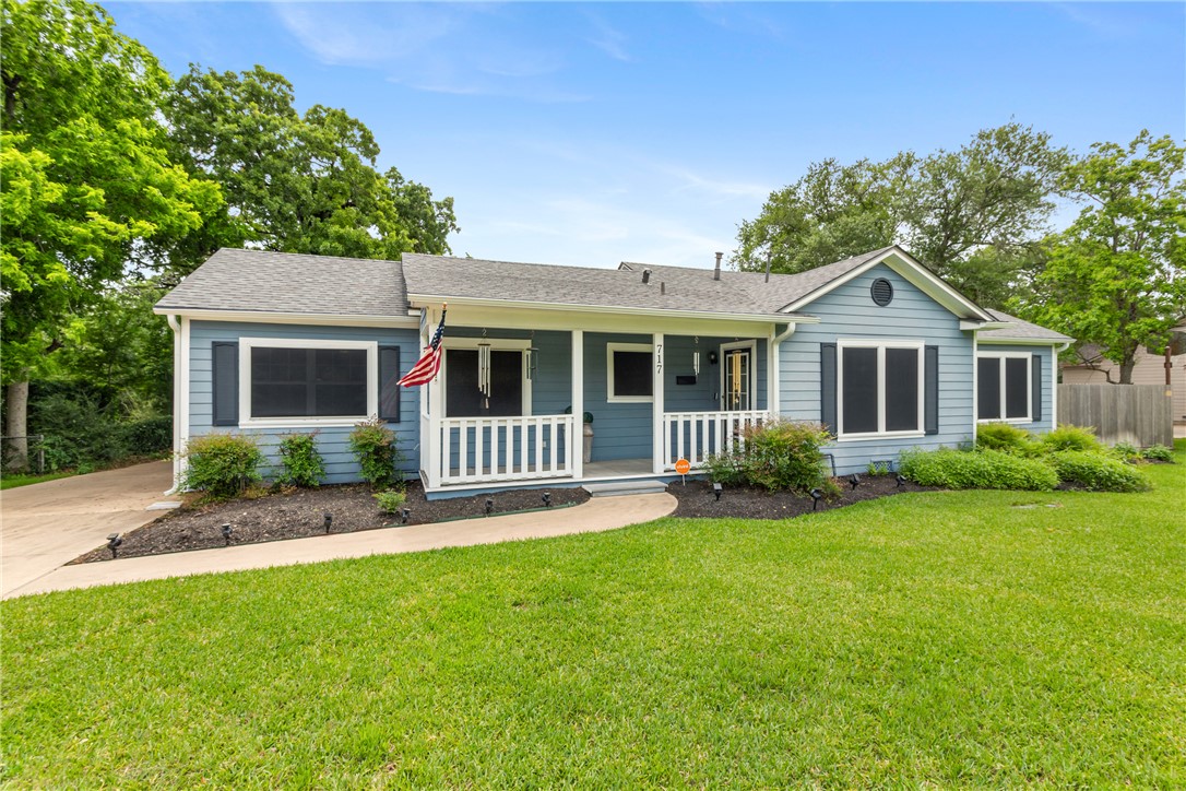 717 Inwood Dr. in Garden Acres, 1590 Sq Ft, 4/2/6+