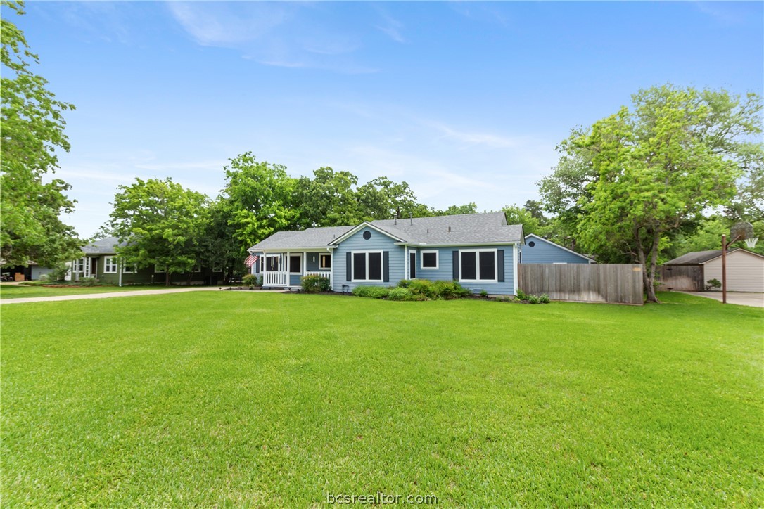 717 Inwood Drive Bryan, TX 77802 - Photo 12 of 48