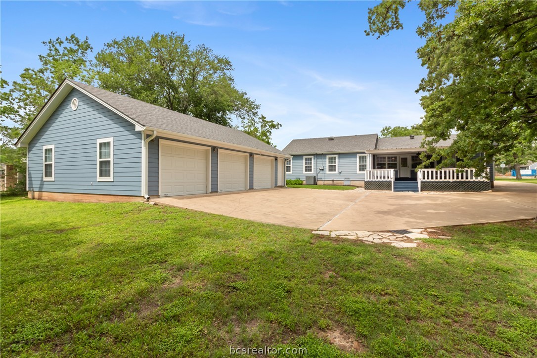 717 Inwood Drive Bryan, TX 77802 - Photo 38 of 48