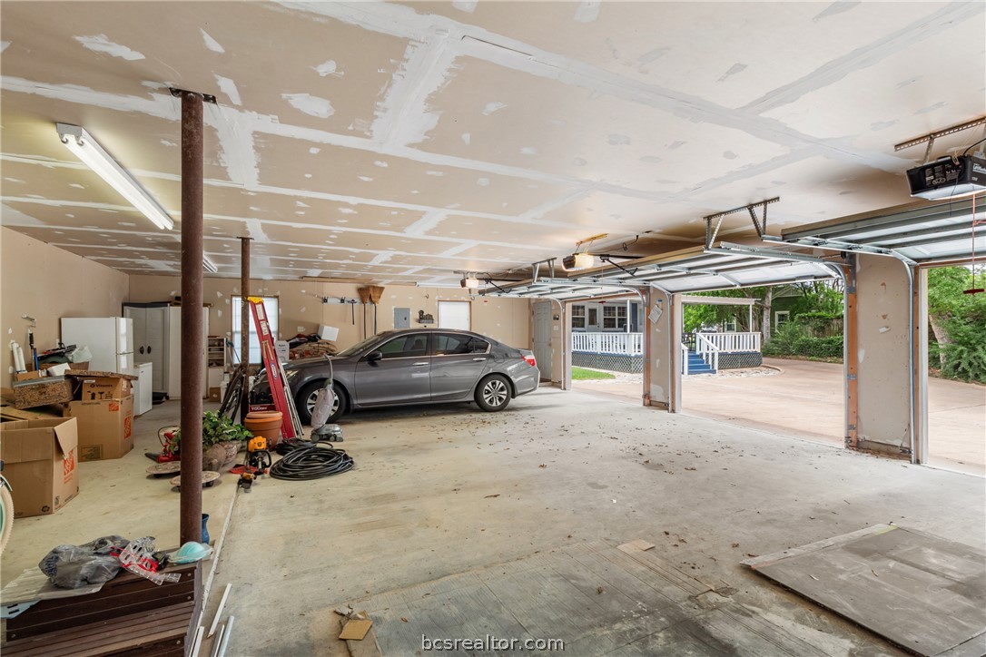 717 Inwood Drive Bryan, TX 77802 - Photo 44 of 48