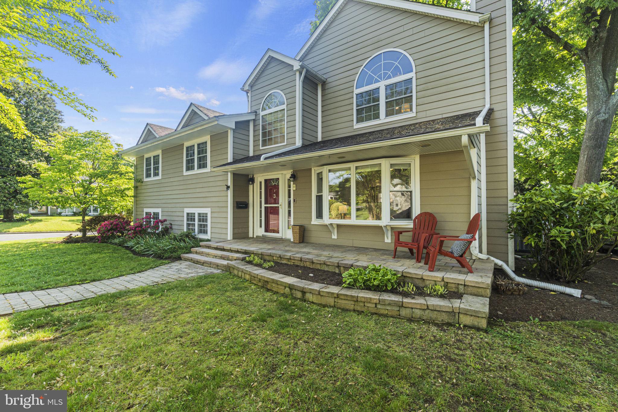 3 Goodrich Road Annapolis, MD 21401 - Photo 1 of 37 Welcome home to 3 Goodrich in Admiral Heights!