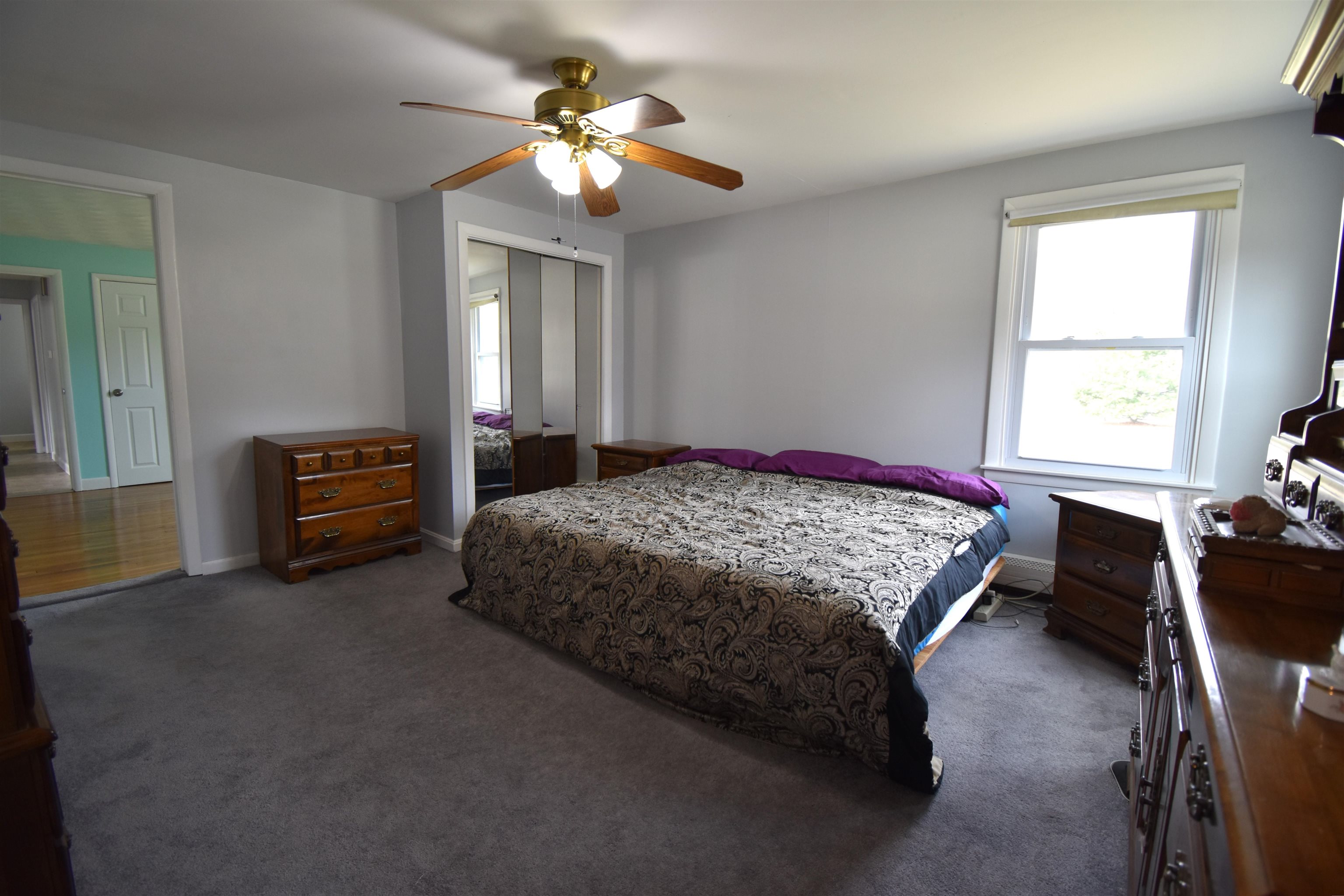 76 Marsh Road Pelham, NH 03076 - Photo 11 of 40