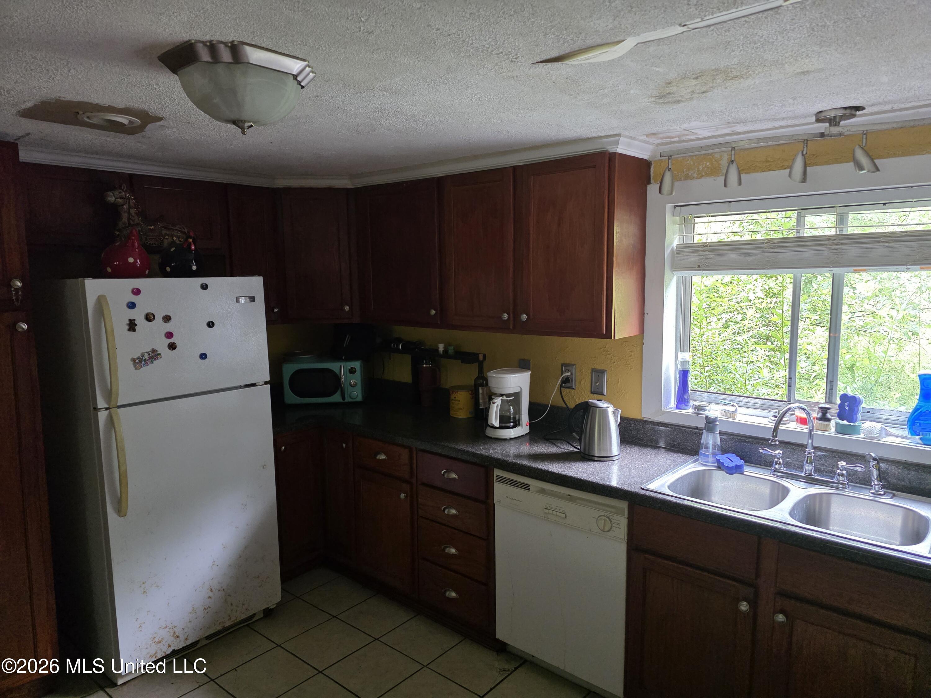 2122 New Hope Road Columbus, MS 39702 - Photo 5 of 19 20260626_084730
