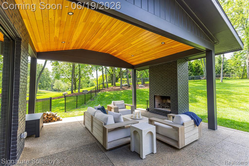 4340 Charing Cross Road Bloomfield Hills, MI 48304 - Photo 31 of 33