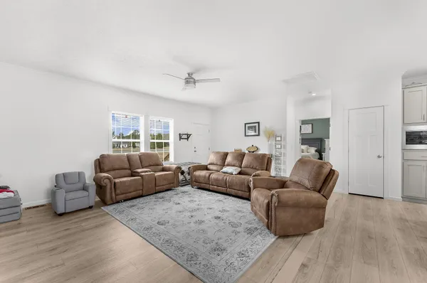 $450,000 | 145 Hidden Hills Road, Cross, SC 29436