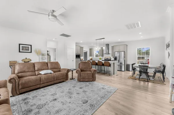 $450,000 | 145 Hidden Hills Road, Cross, SC 29436