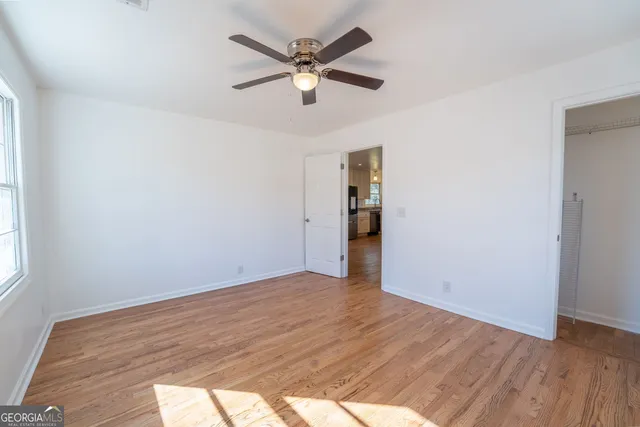 a view of empty room with window