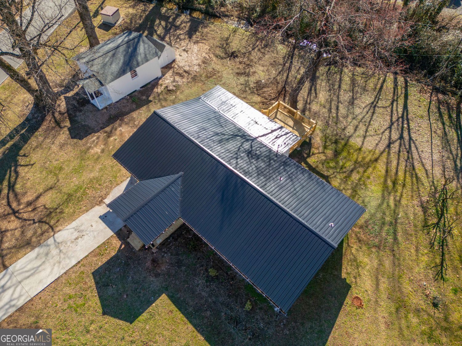 298 Faulkner Street Cleveland, GA 30528 - Photo 5 of 57