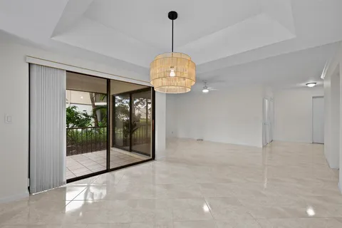$489,000 | 17138 Waterbend Drive, Unit 117, Jupiter, FL 33477
