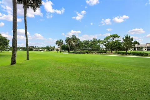 $489,000 | 17138 Waterbend Drive, Unit 117, Jupiter, FL 33477
