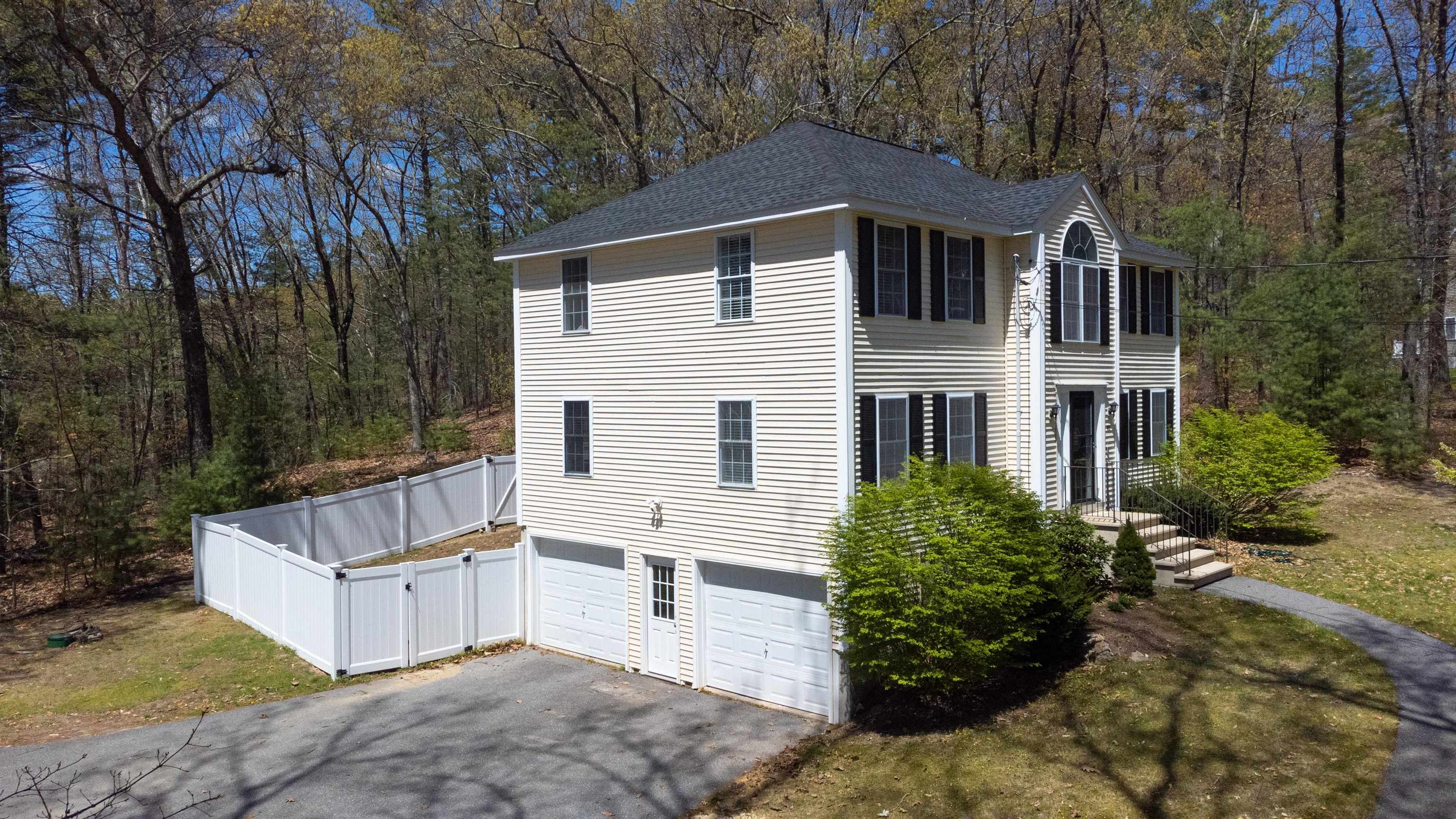 83 Simpson Mill Road Pelham, NH 03076 - Photo 24 of 32