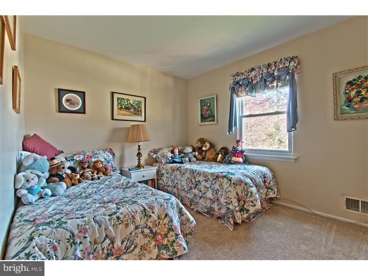 1 Cook Road Hamilton, NJ 08690 - Photo 14 of 23 Bedroom 2