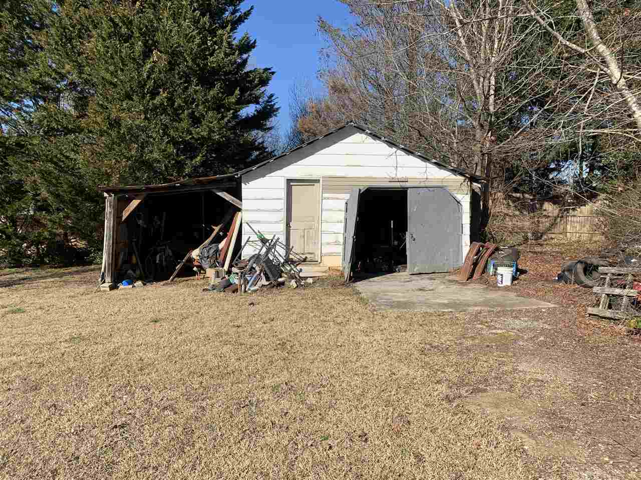 825 Alverson Road Campobello, SC 29322 - Photo 13 of 16