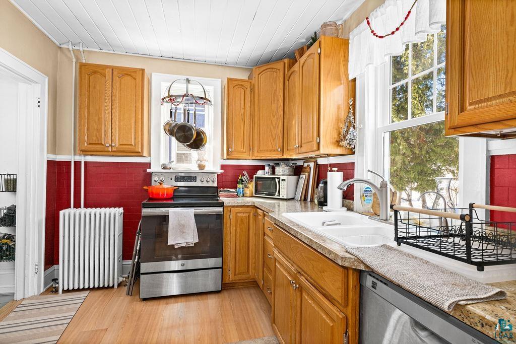 233 West Kent Road Duluth, MN 55812 - Photo 15 of 39