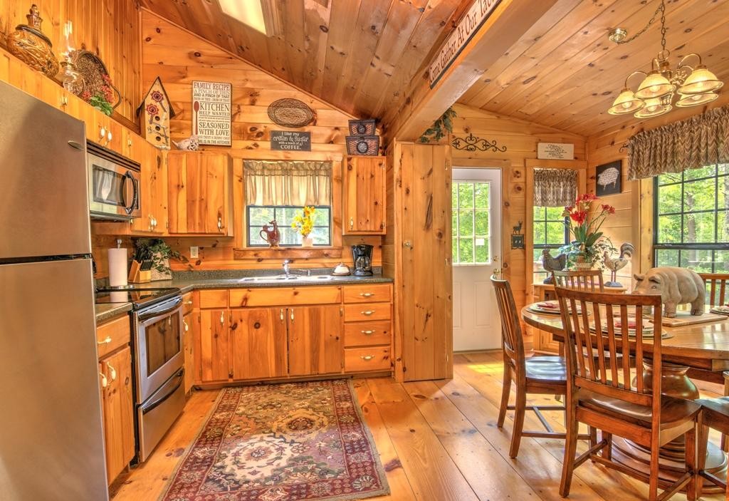 216 Smithfield Road Tellico Plains, TN 37385 - Photo 12 of 34 Gallery Image 12