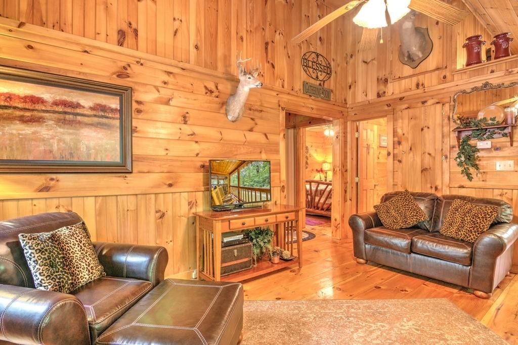 216 Smithfield Road Tellico Plains, TN 37385 - Photo 8 of 34 Gallery Image 8
