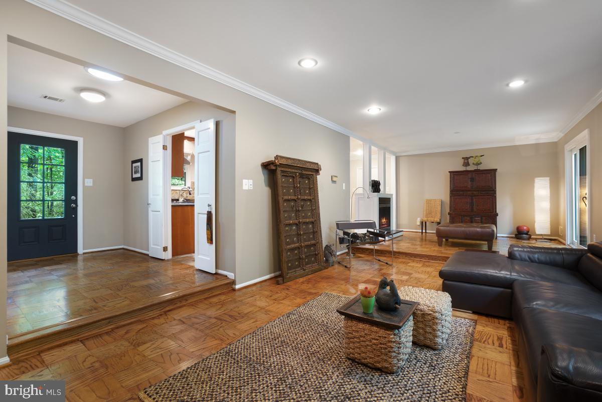 11314 Handlebar Road Reston, VA 20191 - Photo 5 of 45