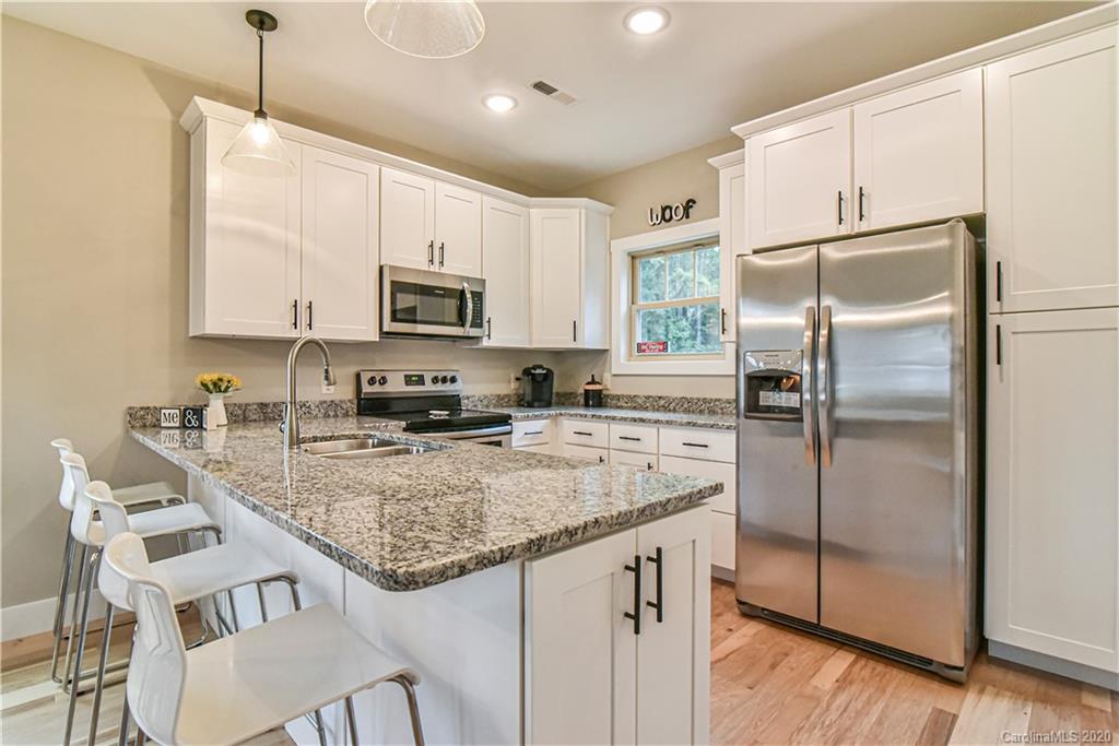 72 Wheeler Road, Unit 16 Weaverville, NC 28787 - Photo 3 of 6 Gallery Image 3