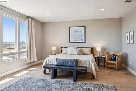 $1,148,000 | 16 Sea Star Court, Richmond, CA 94801