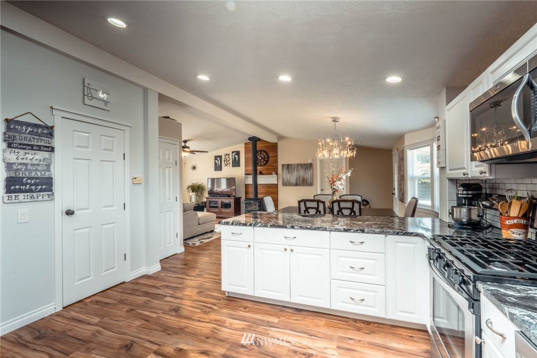 9273 Claybrook Road Sedro-Woolley, WA 98284 - Photo 8 of 21 Gallery Image 8