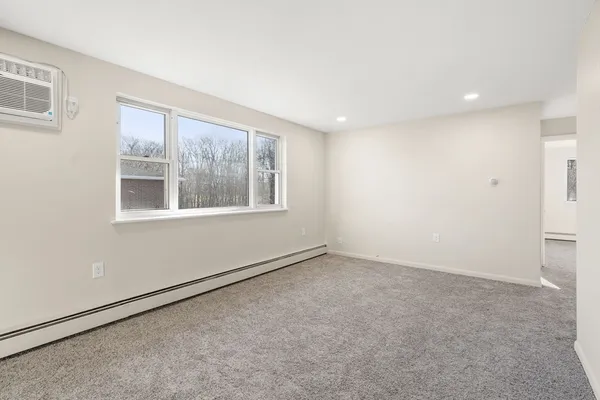 $2,250 | 9 Dyer Court, Unit A5, Danvers, MA 01923